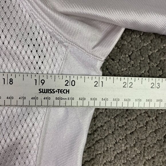 Women's Tom Brady New England Patriots Football Jersey Large White Pink NFL - Picture 7 of 8